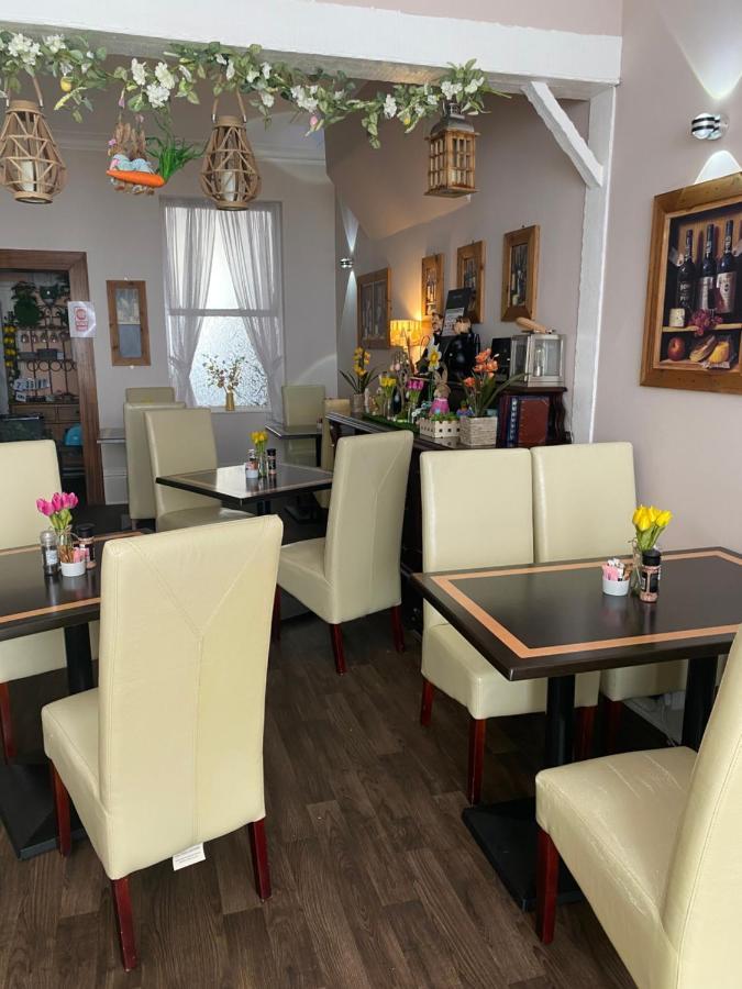 The Prince Guest House Great Yarmouth Bagian luar foto